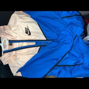Nike windbreaker